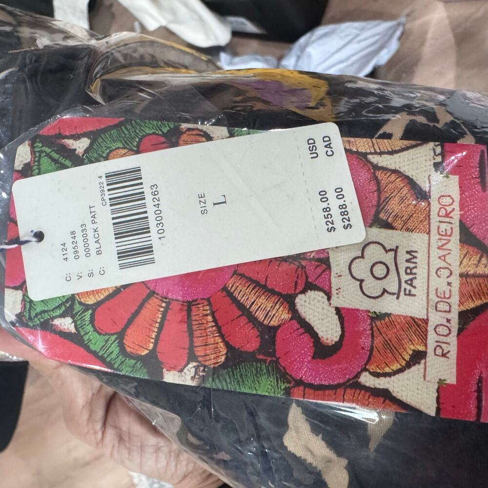 Farm Rio Anthropologie Printed V-Neck Jumpsuit Wide Leg Floral Birds Size L NWT - Picture 9 of 10